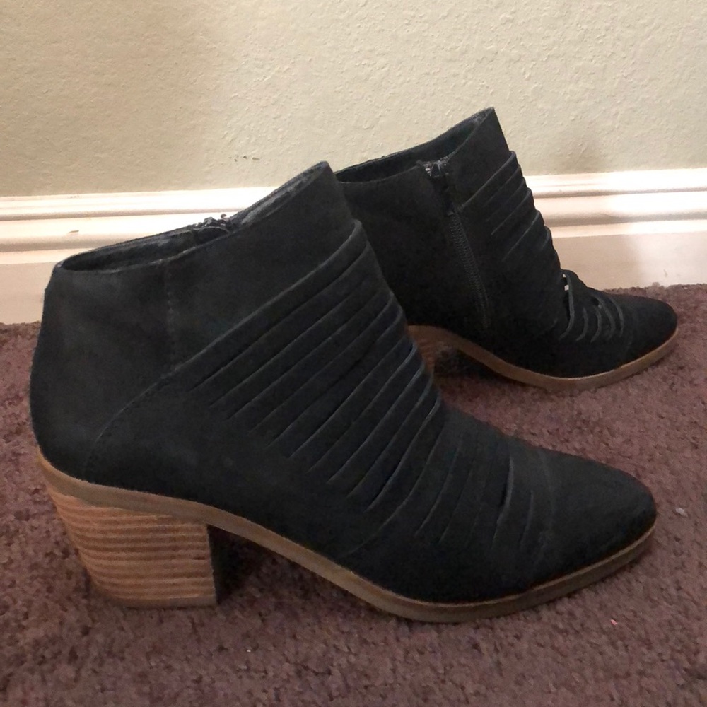 🎃 lucky brand black ankle booties size 7.5 🎃